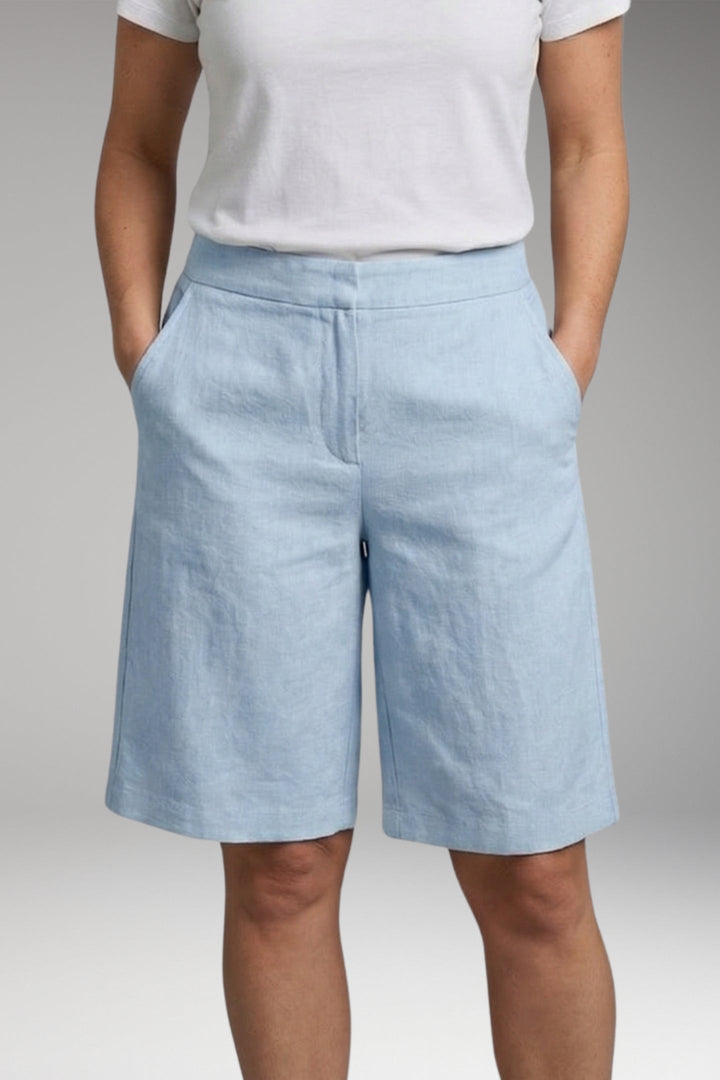 Women’s Shorts with Elastic Waist and Side Pockets