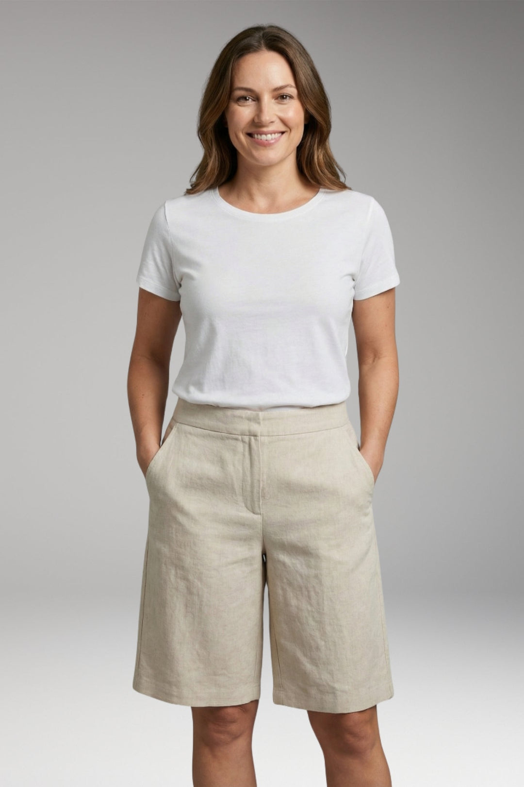 Women’s Shorts with Elastic Waist and Side Pockets
